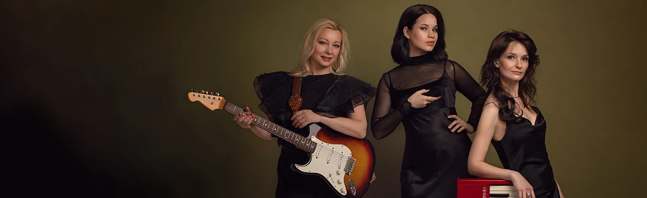 Постер Soul Sisters. Lena Shery. Алена Компанец. Ксения Федулова в Москве