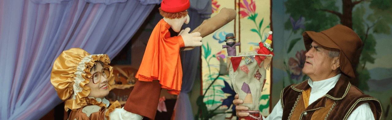 Постер Папа Карло и его куклы