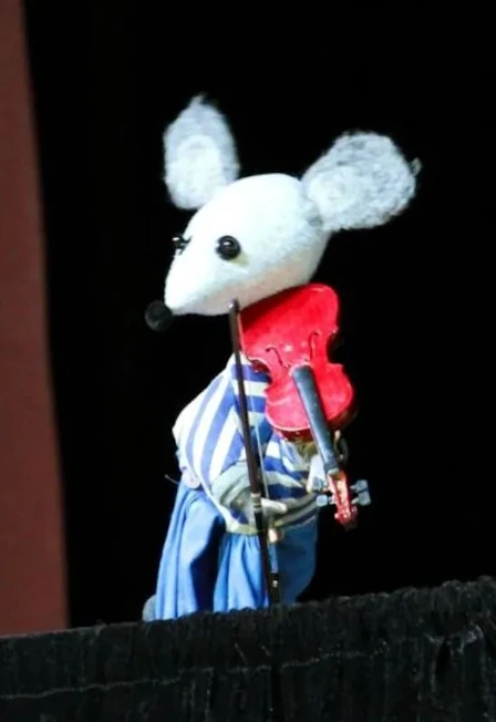 Постер Тео — театральный капитан в Москве