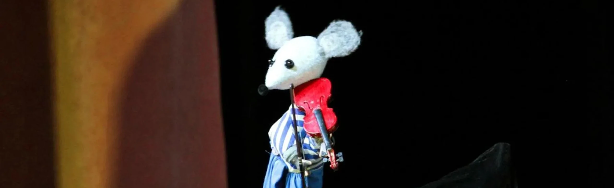 Постер Тео — театральный капитан в Москве