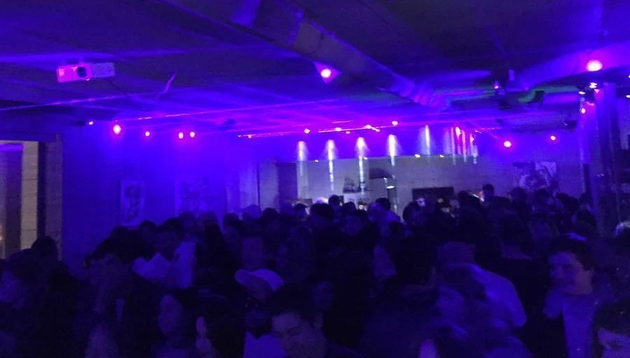 Постер Live8Club