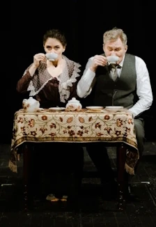 Постер Крутится, вертится, шар в Москве