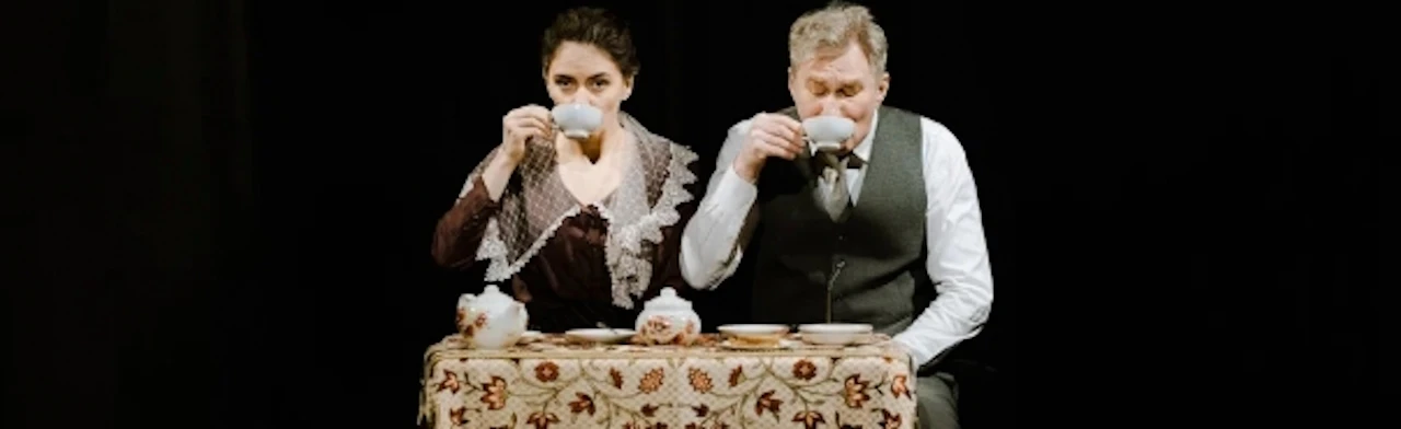 Постер Крутится, вертится, шар