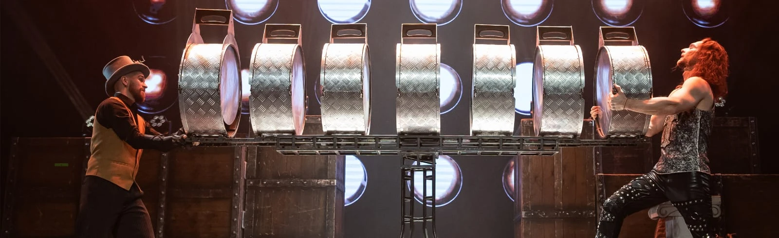 Постер На грани реальности