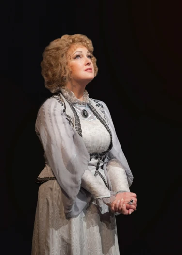 Постер Вишневый сад в Москве