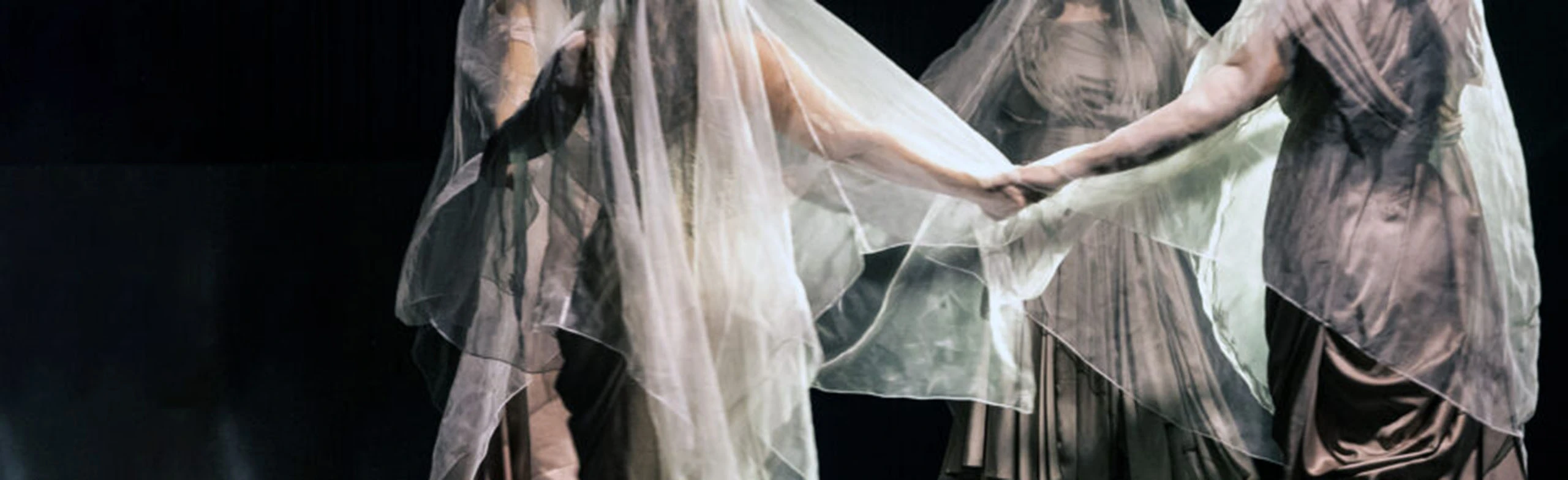 Постер Четыре девушки