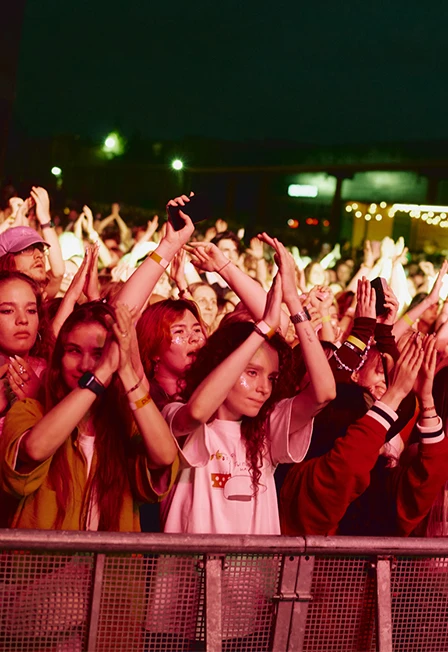 Постер Motherland в Москве