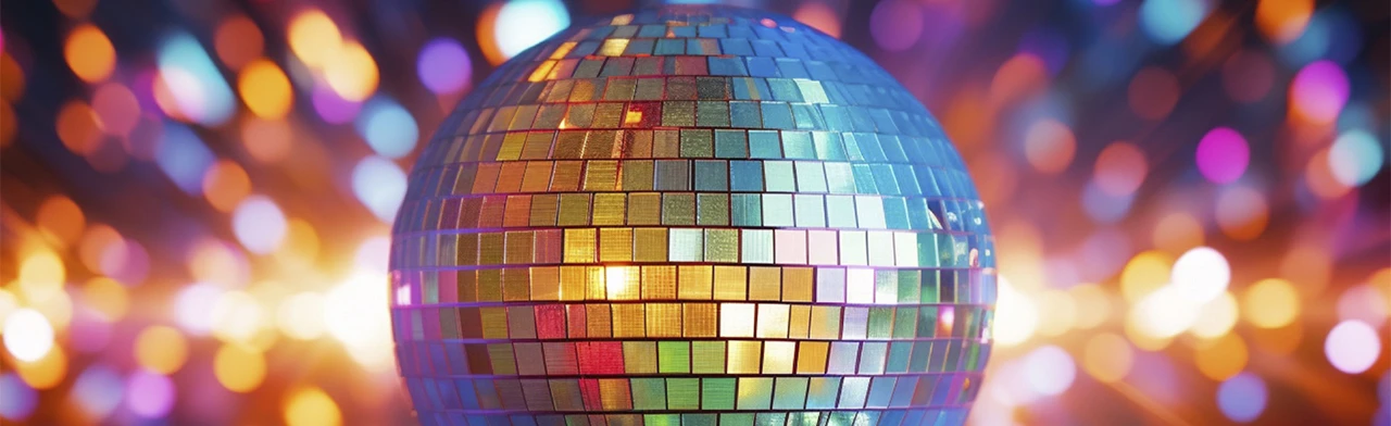 Постер Дискотека 80-90 на корабле в Москве