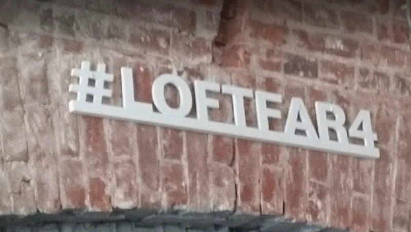 Постер Loft Far4