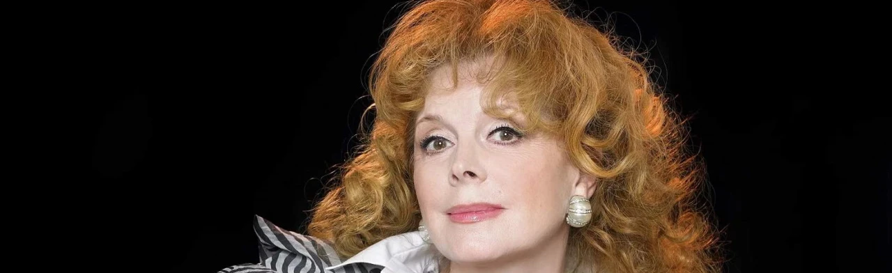 Постер Клара Новикова