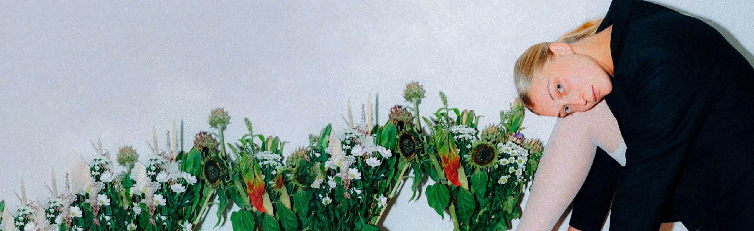 Постер iskrit в Москве