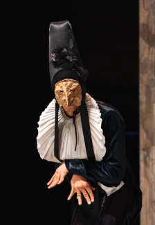 Постер Женщина-змея в Москве