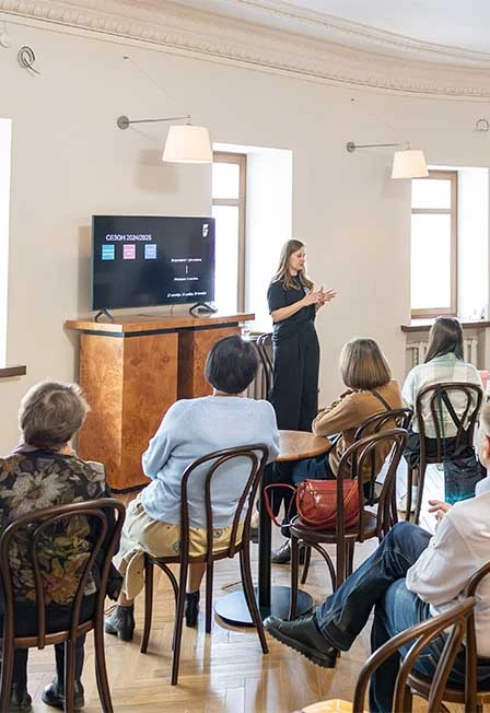 Постер Зрительский клуб Маяковки в Москве