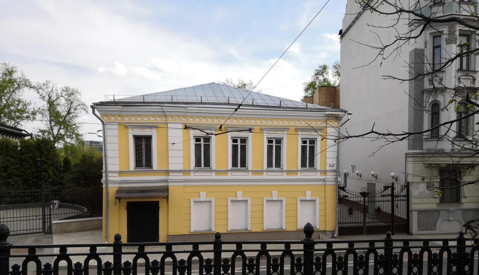 Постер Художественная галерея "Второй этаж"