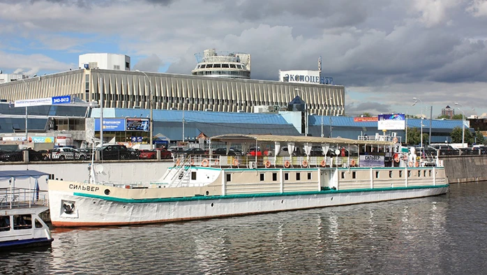 Постер Причал «Кленовый бульвар»