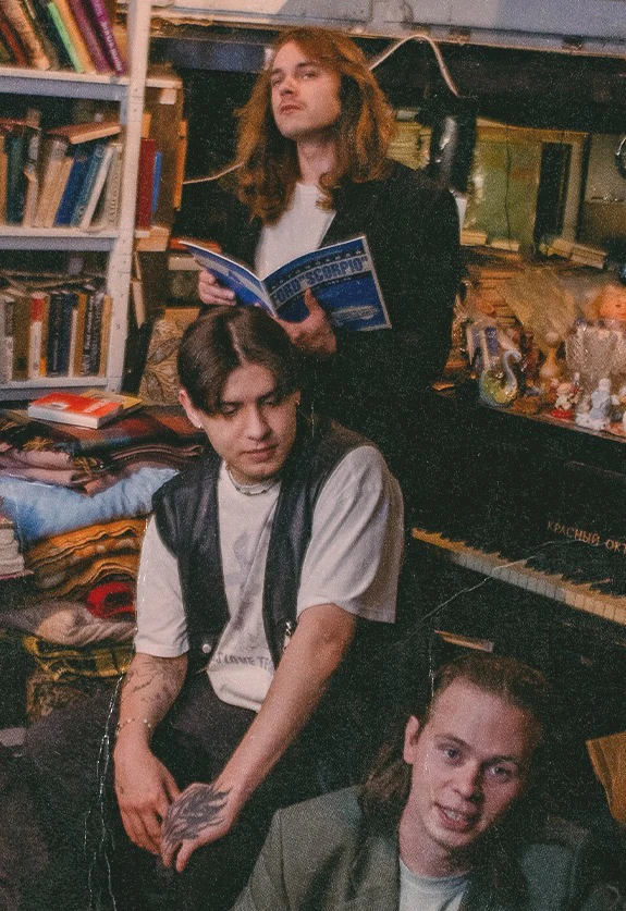 Постер Дегид и «Крупногабаритные отходы» в Москве