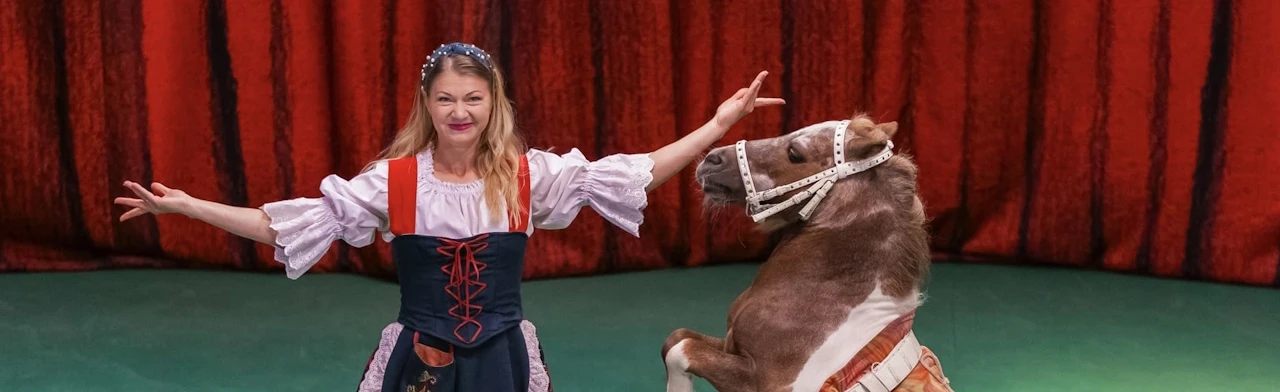 Постер В гостях у дедушки Дурова