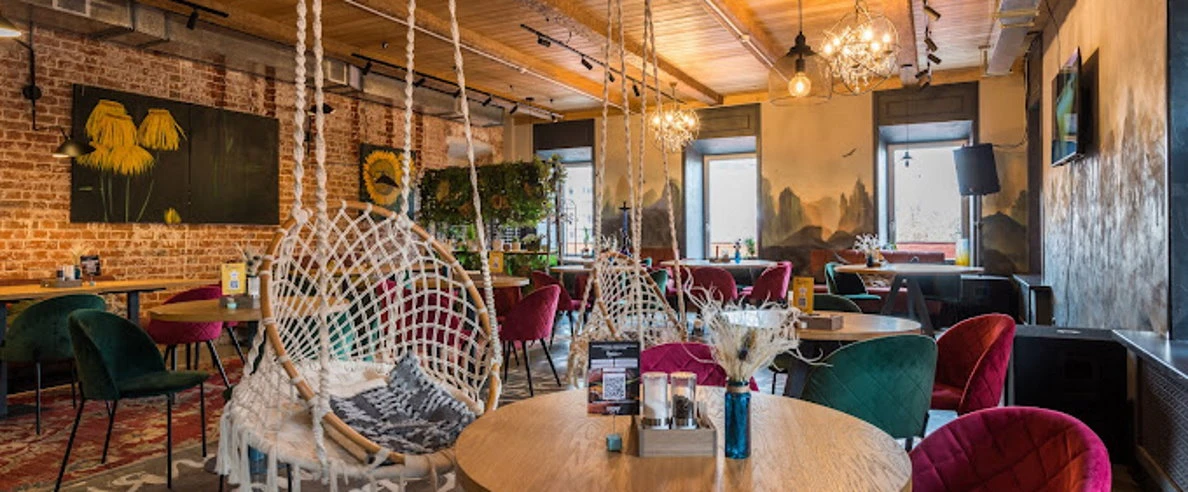 Постер Кафе «Место притяжения»