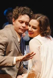 Постер Муж и жена снимут комнату в Москве