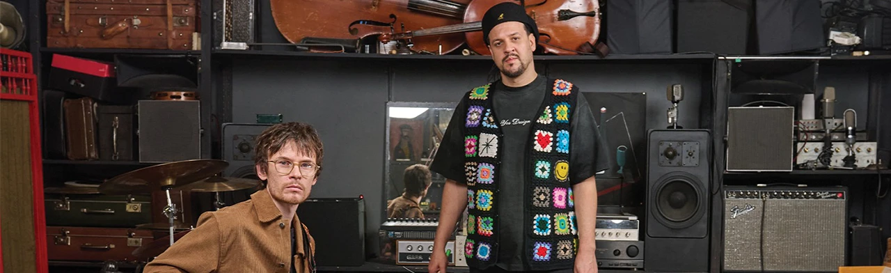 Постер Твоё далеко ближе, чем кажется в Омске