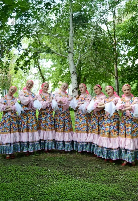 Постер Забава. Один день из жизни детской студии народного искусства в Оренбурге