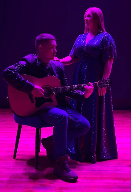 Постер Бумажный самолет. Патриотический концерт в Оренбурге