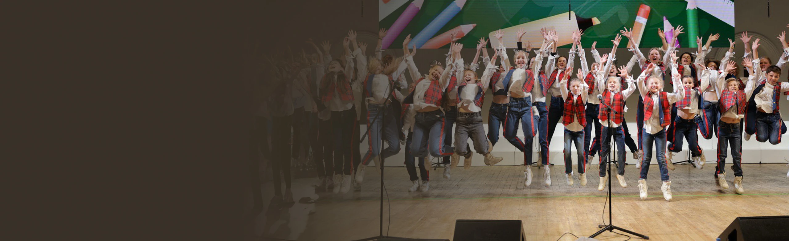 Постер Симфония детства. Детский хор "Новые имена" и ОГСО в Оренбурге