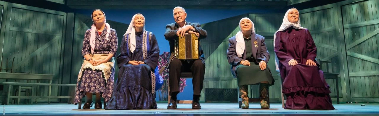 Постер Матери ждут сыновей в Оренбурге