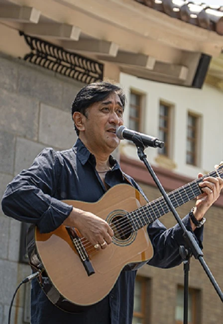 Постер Вениамин Ким "Там, где сердце моё..." в Южно-Сахалинске