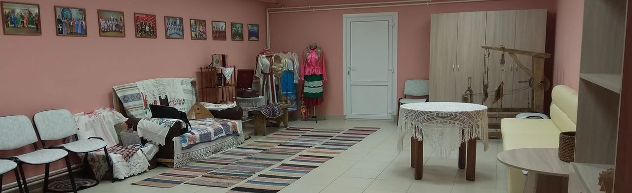 Постер От веретена до прялки: Фольклорный час в Саранске