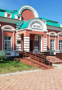 Постер Посещение Темниковского историко-краеведческого музея им. Ф. Ф. Ушакова в Саранске