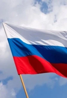 Постер Гордо реет флаг России в Саранске