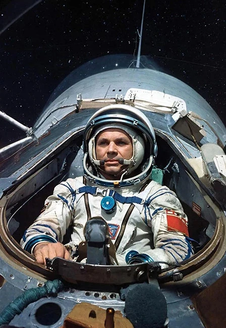 Постер 108 минут, которые изменили мир в Саранске