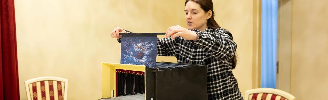 Постер Мир театра Натальи Полушкиной: Эскизы костюмов и сценографии в Саранске