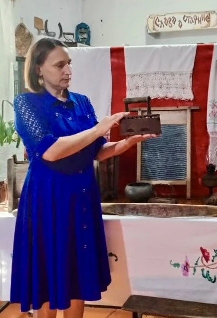 Постер Прикоснись к прошлому. Экскурсия по мини-музею "Слово о старине" в Саранске