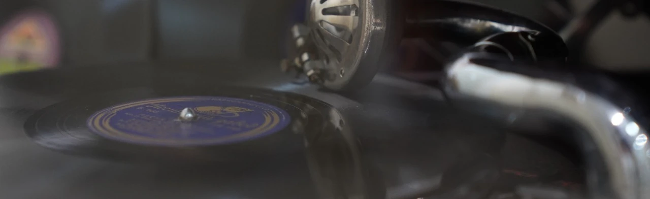 Постер Мелодии Победы: Песенный марафон времён Великой Отечественной. Викторина