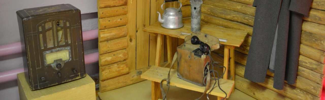 Постер Юность, опаленная войной. Экскурсия