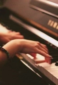 Постер Владимир Орлов. Детские миниатюры для фортепиано в Саратове