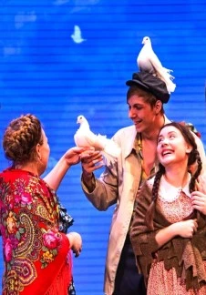 Постер Любовь и голуби в Саратове