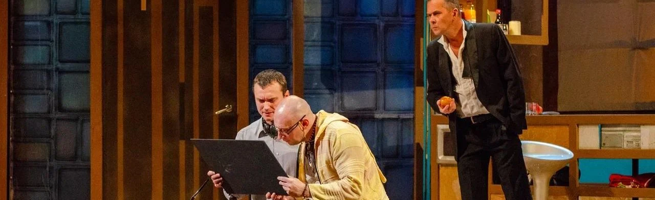 Постер Паника: Мужчины на грани нервного срыва в Саратове