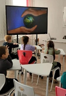 Постер День Земли. Тематическая программа в Смоленске