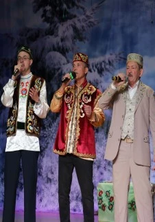 Постер Весенние встречи / Язгы очрашу в Самаре