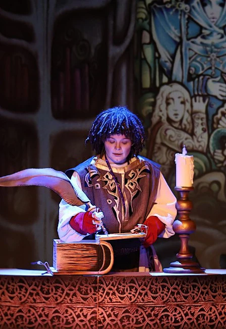 Постер Элион. Книга двух миров в Самаре