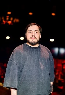 Постер Заур Туганов в Сургуте