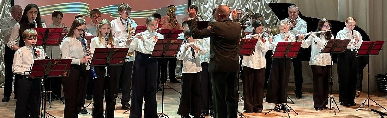 Постер Помним Гордимся Благодарим. Праздничный концерт, посвящённый 81-й годовщине Победы в Великой Отечественной войне в Сургуте