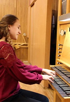 Постер Концерт-лекция "Орган +" в Сургуте