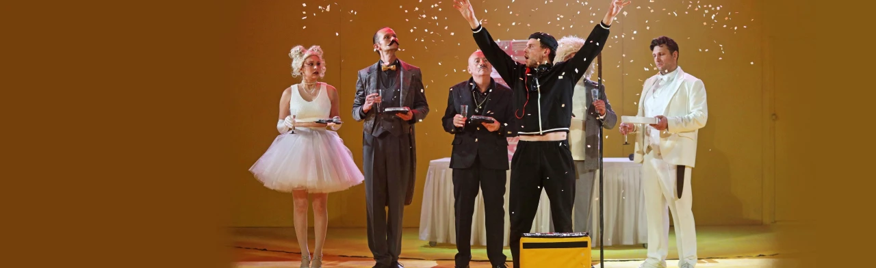 Постер Слуга двух господ в Томске