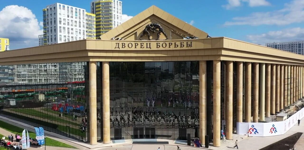 Постер Дворец борьбы