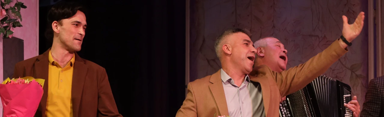 Постер Все только начинается