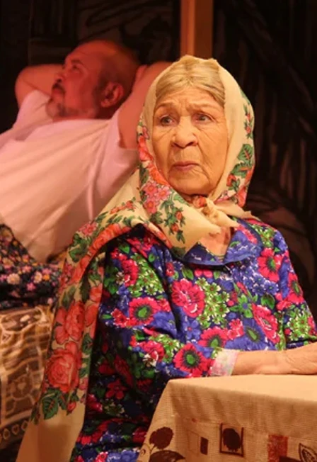 Постер Семейный портрет с посторонним в Уфе